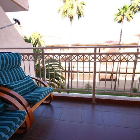 Two Bedroom Apartment In Beachfront Complex With Pool In Playa De Las Americas. Екстериор снимка